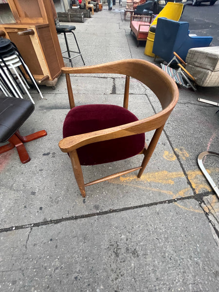 Mid Century Modern Danish Hans Wagner Style Round Chair