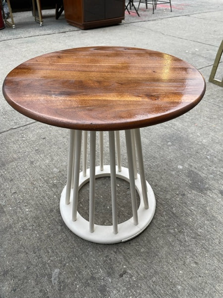 Mcm side table 18x18"