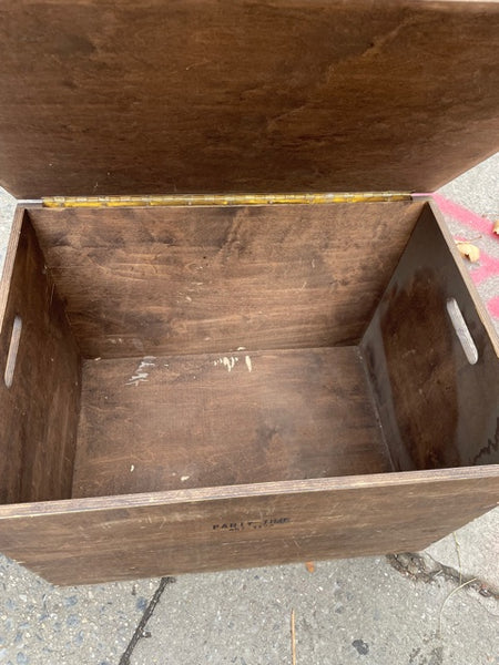 Multiple Sizes Wood Trunks and Storage Boxes