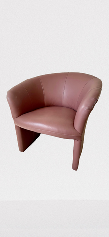 Pink Leather Shell Shaped Carson’s Chair