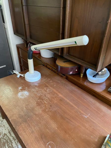 Space Age Tuben Tube Style White Desk Lamp after Ateljé Lyktan